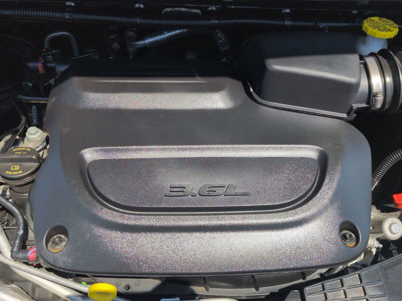 Certified 2023 Chrysler Pacifica Touring-L AWD/4WD image 15