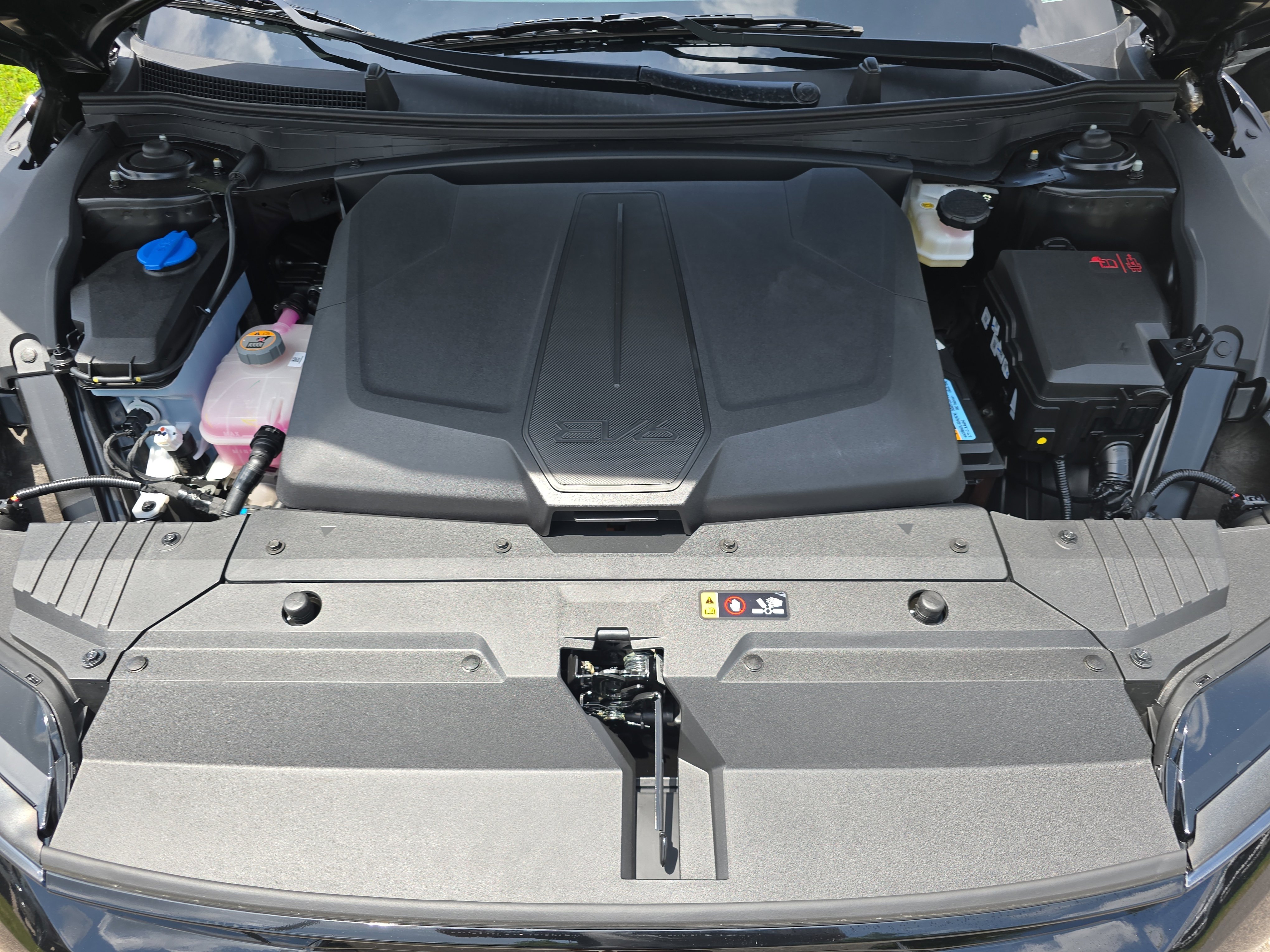 New 2025 Kia EV6 Wind image 28