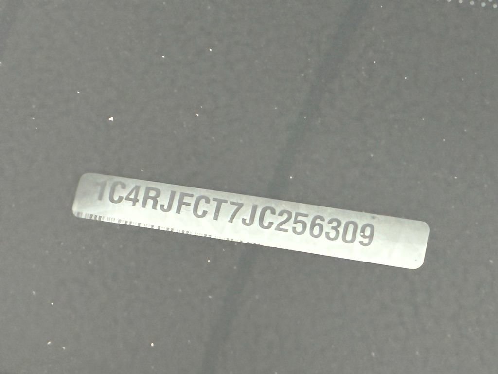 Used 2018 Jeep Grand Cherokee High Altitude image 56