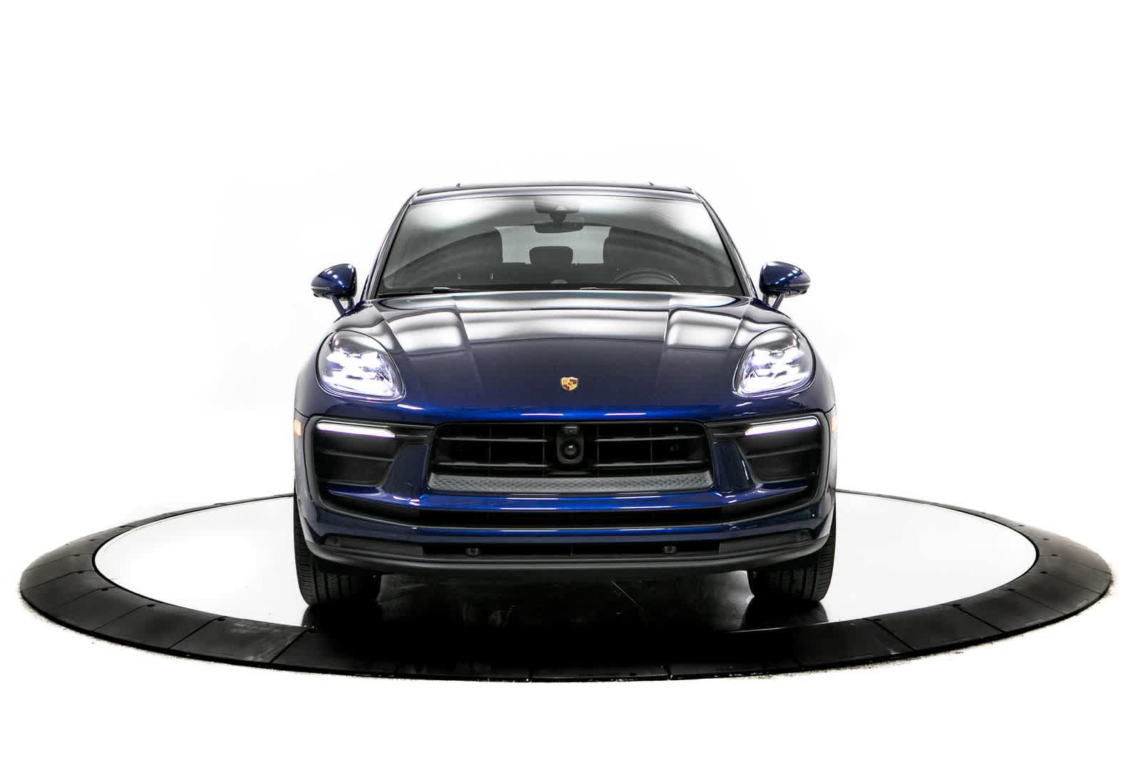 Certified 2023 Porsche Macan AWD/4WD image 10