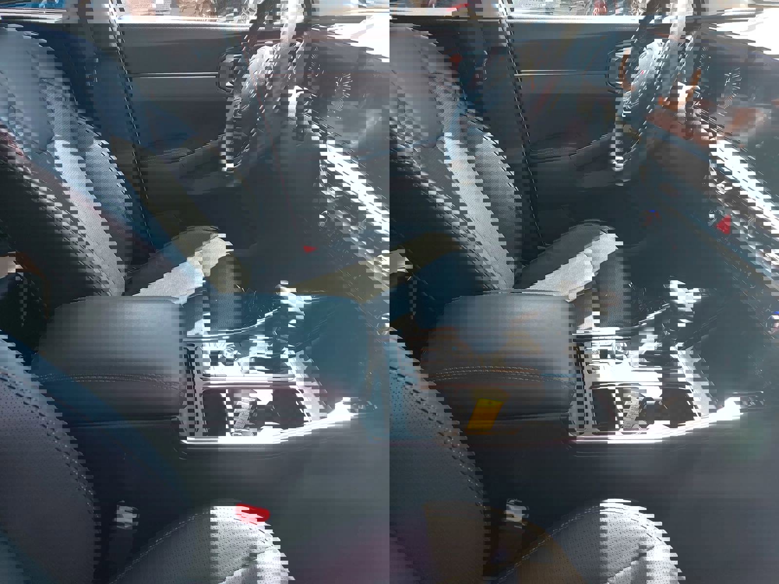 Used 2024 Kia Sorento S image 10