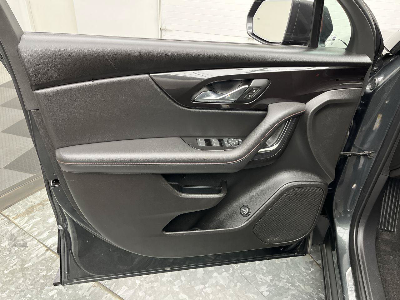 Used 2020 Chevrolet Blazer RS w/ LPO, Floor Liner Package AWD/4WD image 8