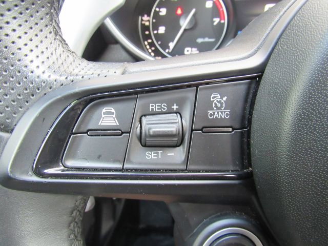 Used 2023 Alfa Romeo Giulia Sprint RWD image 37