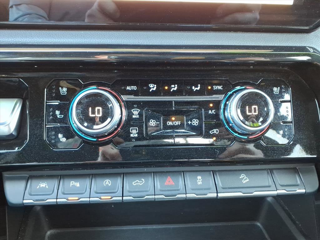 Used 2023 GMC Sierra 1500 AT4 w/ AT4 Premium Package image 22