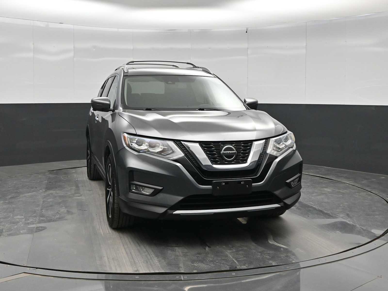 Used 2019 Nissan Rogue SL w/ Premium Package AWD/4WD image 2