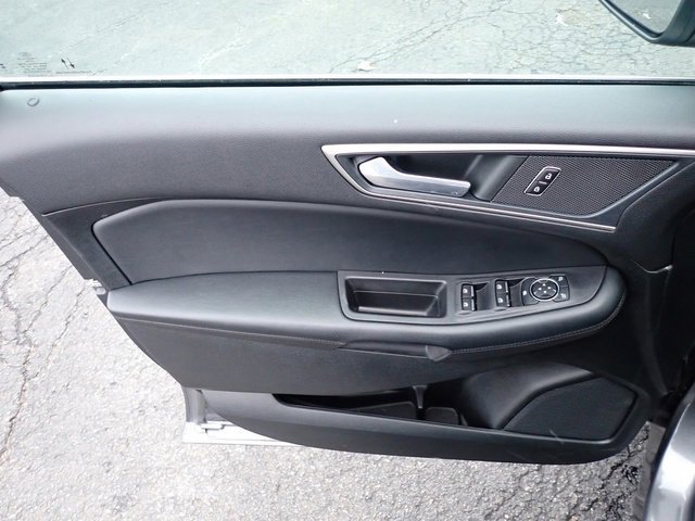 Used 2022 Ford Edge SEL w/ Convenience Package image 21