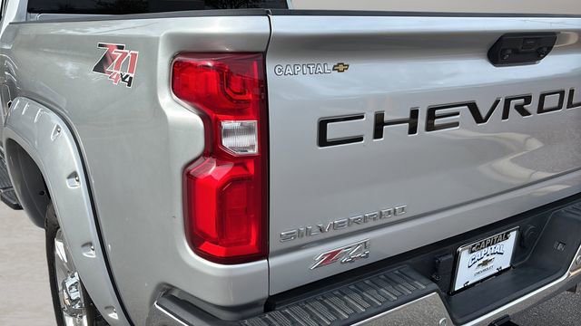 Used 2021 Chevrolet Silverado 2500 LTZ w/ LTZ Premium Package image 34