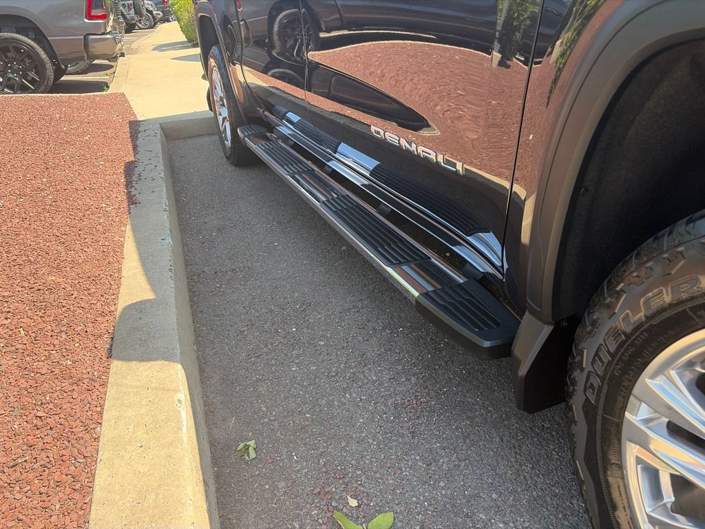 Used 2022 GMC Sierra 1500 Denali AWD/4WD image 5