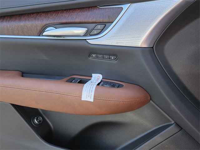 New 2025 Cadillac XT5 Premium Luxury w/ Technology Package image 32