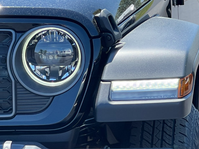 New 2026 Jeep Gladiator Sport AWD/4WD image 34