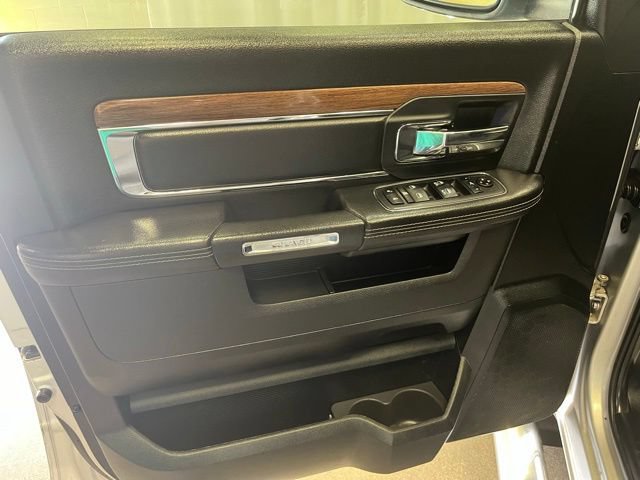 Used 2017 RAM 1500 Laramie w/ Convenience Group AWD/4WD image 13