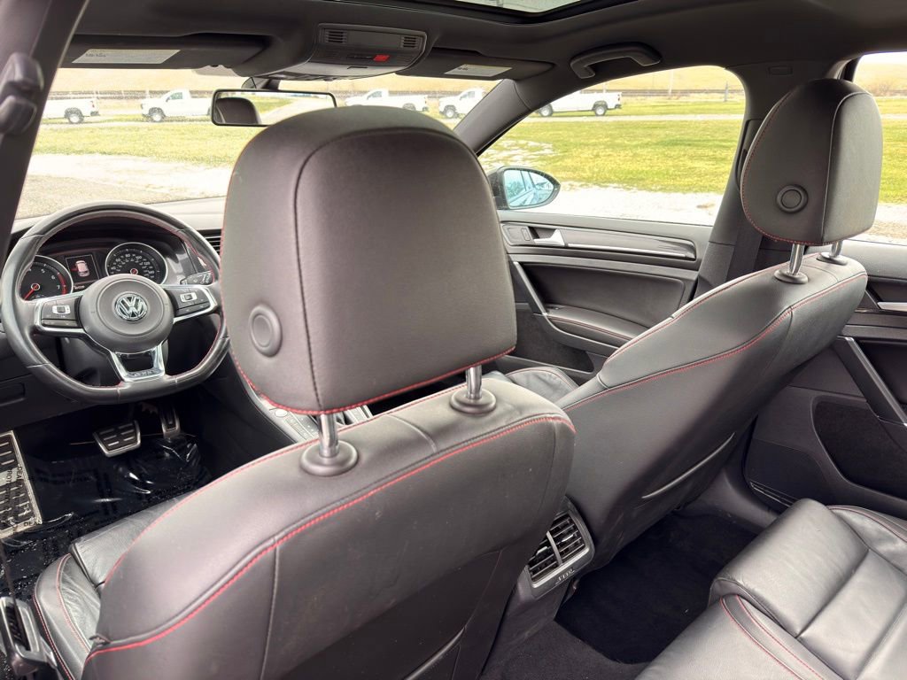 Used 2016 Volkswagen GTI SE FWD image 29
