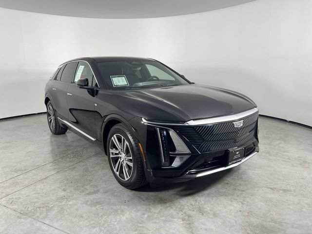 Used 2023 Cadillac Lyriq 2WD image 2