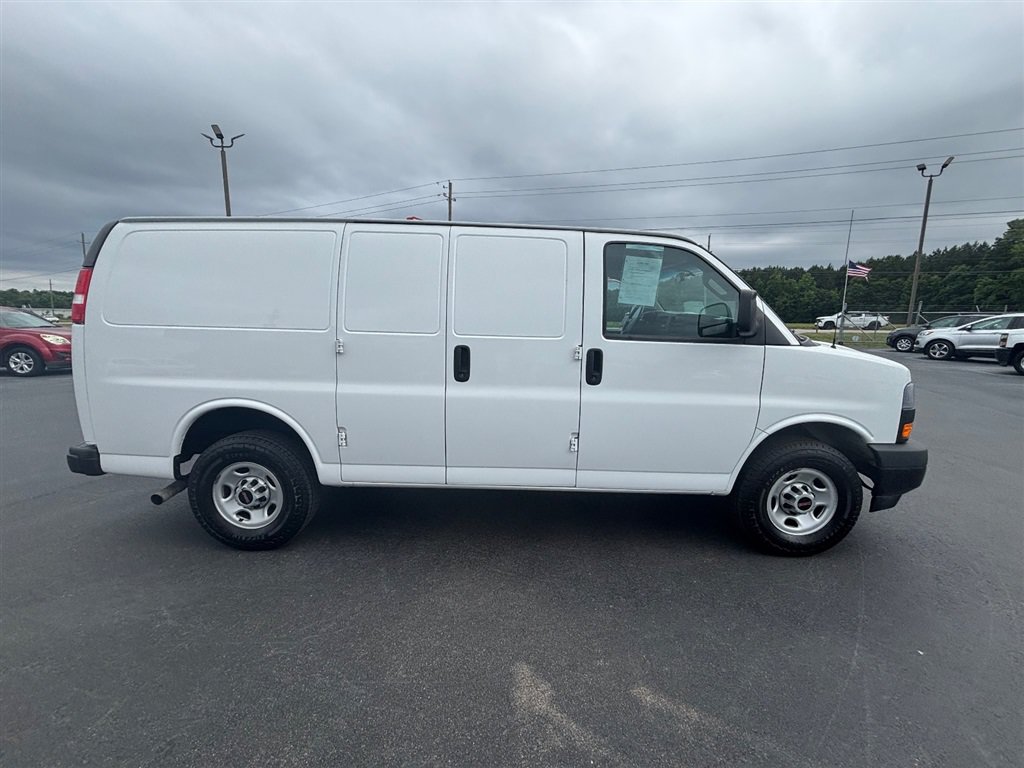 Used 2023 GMC Savana 2500 w/ Driver Convenience Package RWD image 9