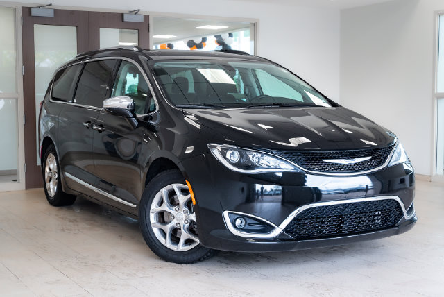 Used 2019 Chrysler Pacifica Limited FWD image 4