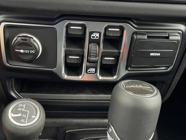 New 2026 Jeep Gladiator Sport AWD/4WD image 37