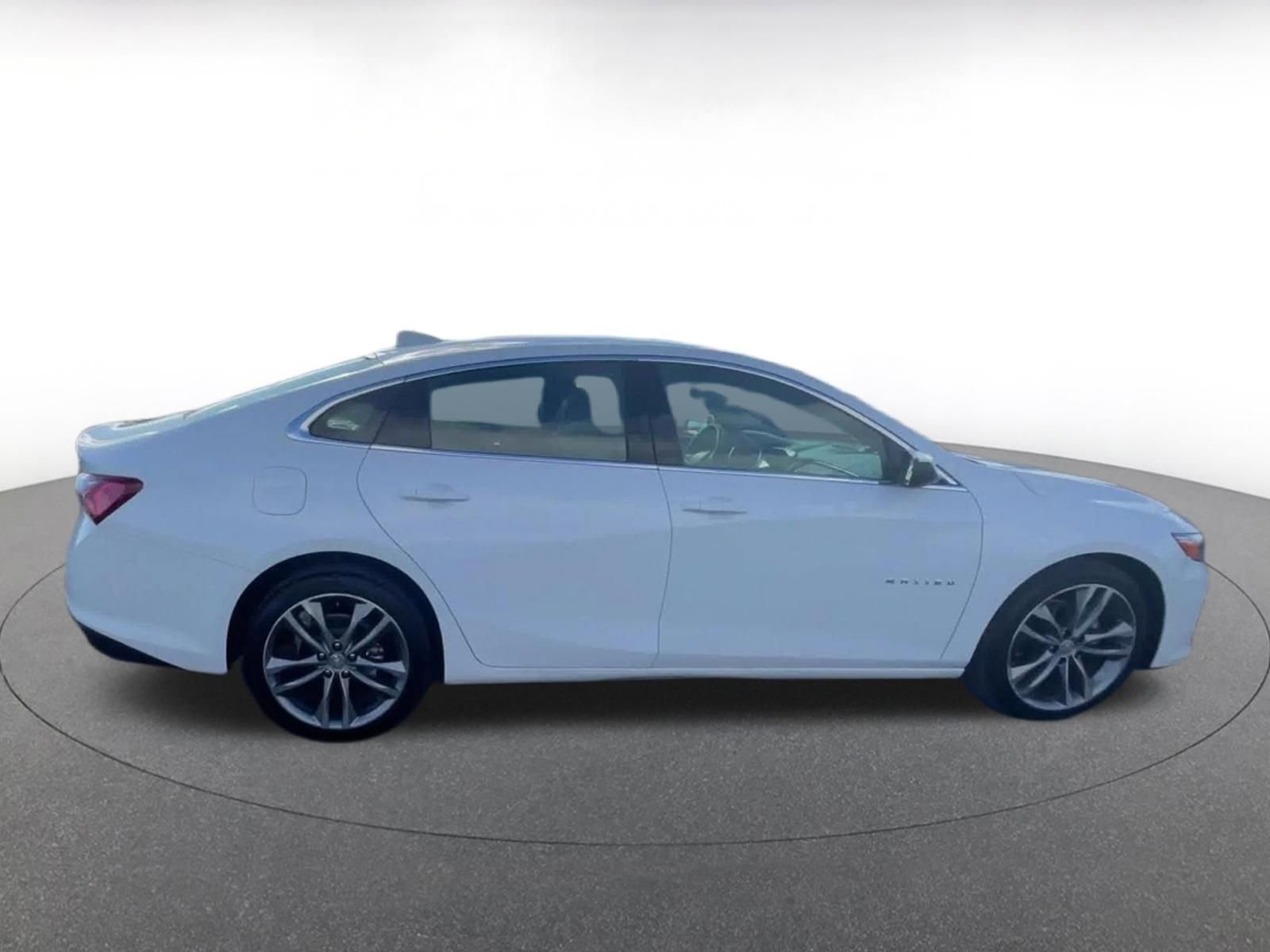 Used 2024 Chevrolet Malibu LT image 16