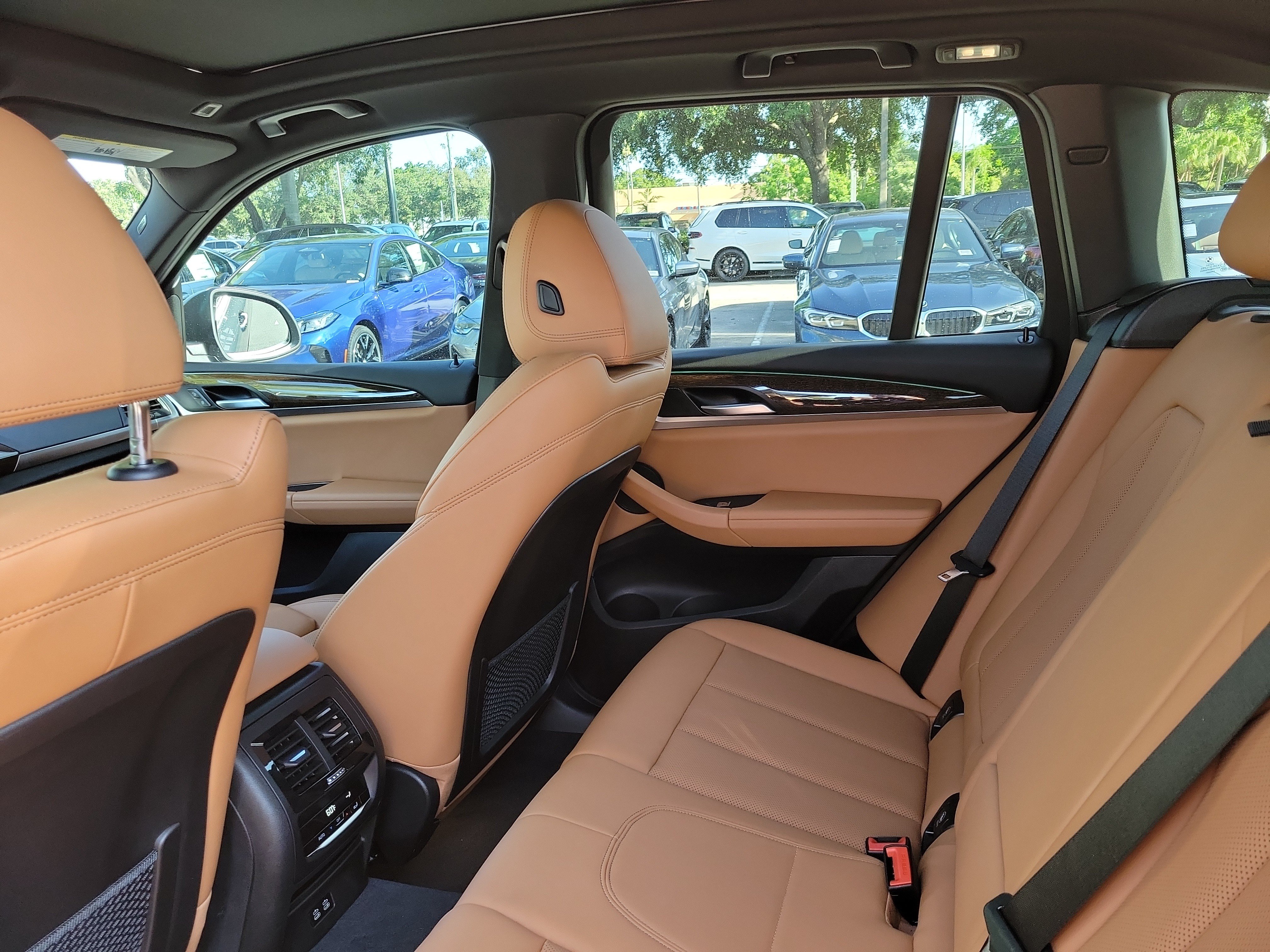 Used 2024 BMW X3 sDrive30i w/ Convenience Package RWD image 8