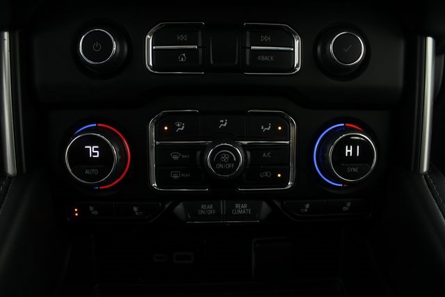 Used 2023 Chevrolet Tahoe Z71 w/ Luxury Package image 7