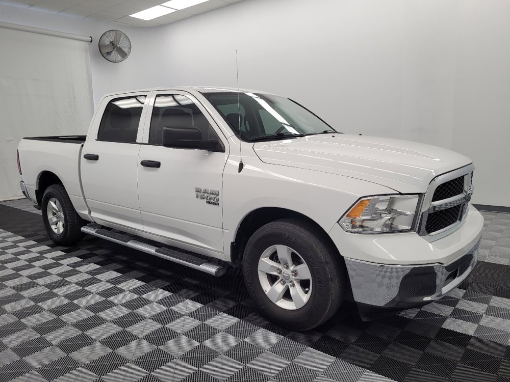 Used 2022 RAM 1500 Classic SLT image 11