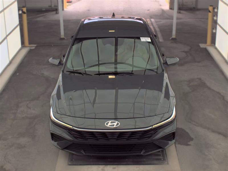 Used 2024 Hyundai Elantra SEL FWD image 9