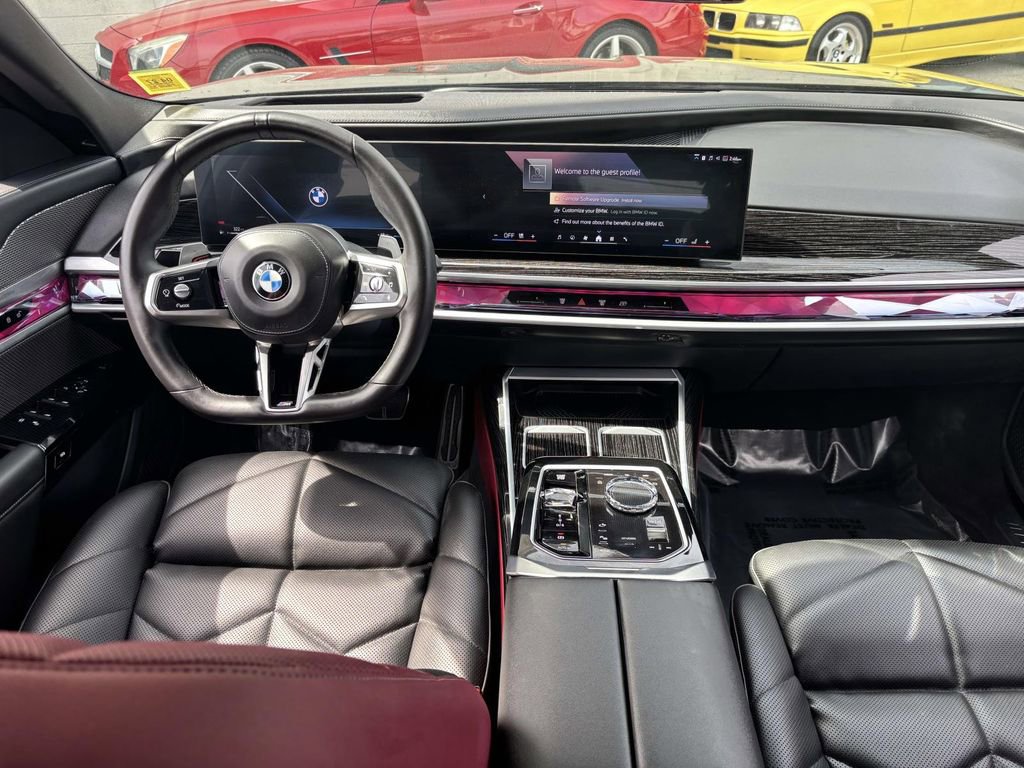 Used 2025 BMW 740i xDrive AWD/4WD image 19