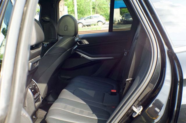 Used 2020 BMW X5 xDrive40i w/ Premium Package AWD/4WD image 47