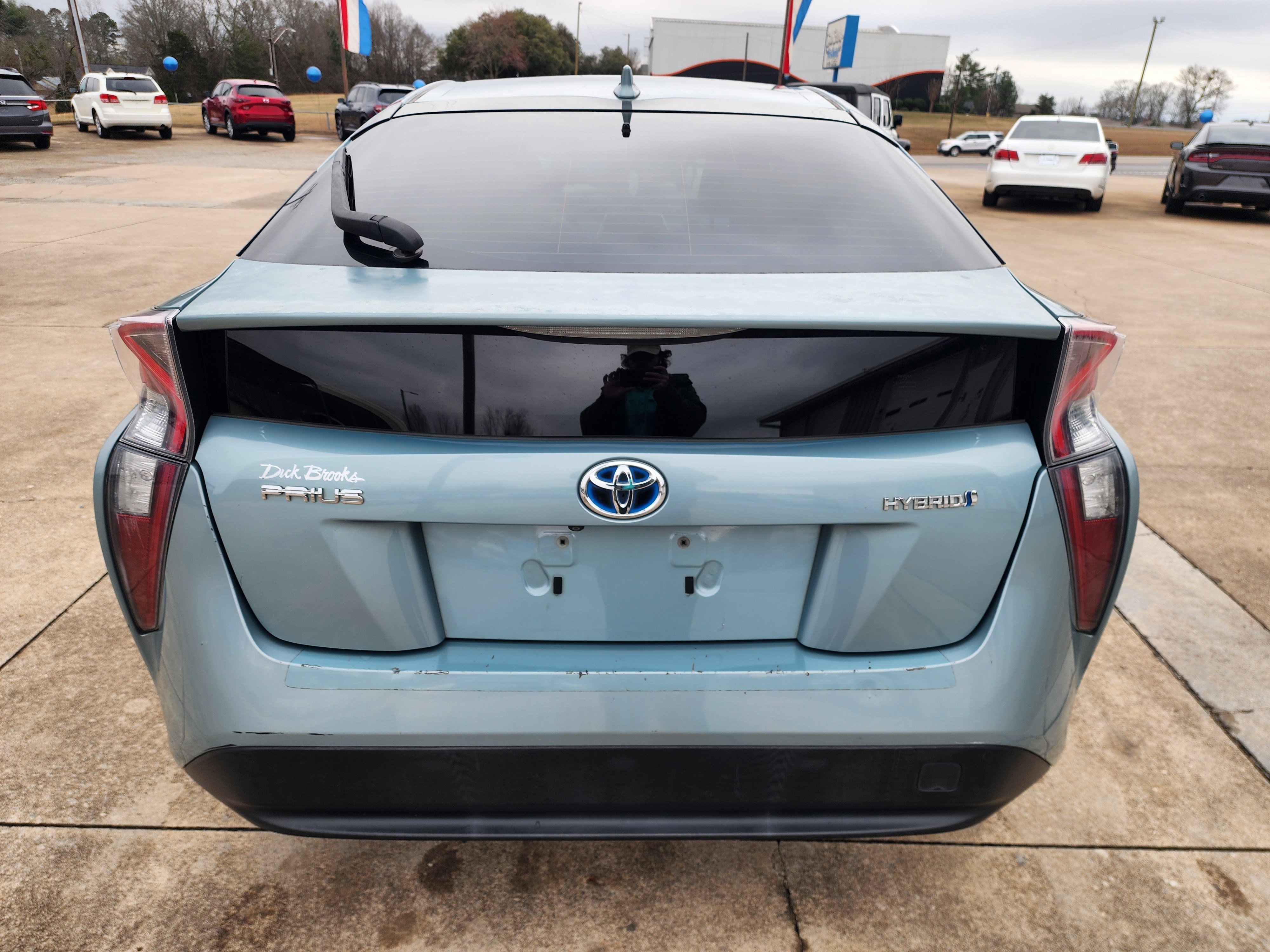 Used 2016 Toyota Prius Two FWD image 5