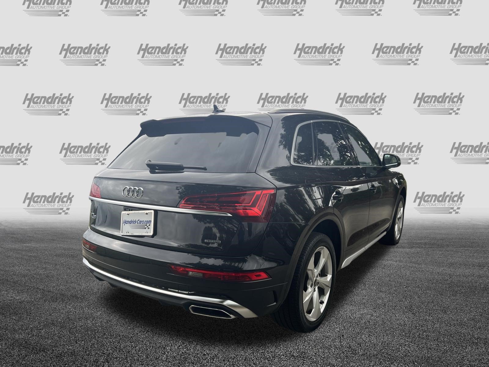 Used 2024 Audi Q5 2.0T Premium Plus w/ Premium Plus Package AWD/4WD image 10