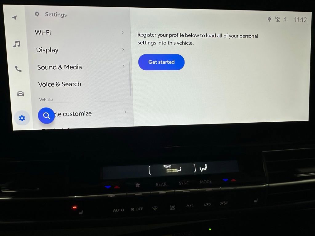 Used 2025 Toyota Sienna XSE image 39