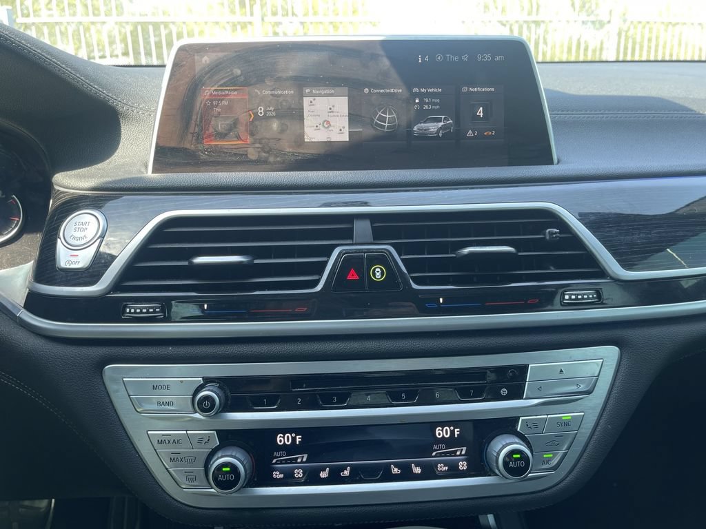 Used 2019 BMW 750i xDrive w/ M Sport Package AWD/4WD image 6
