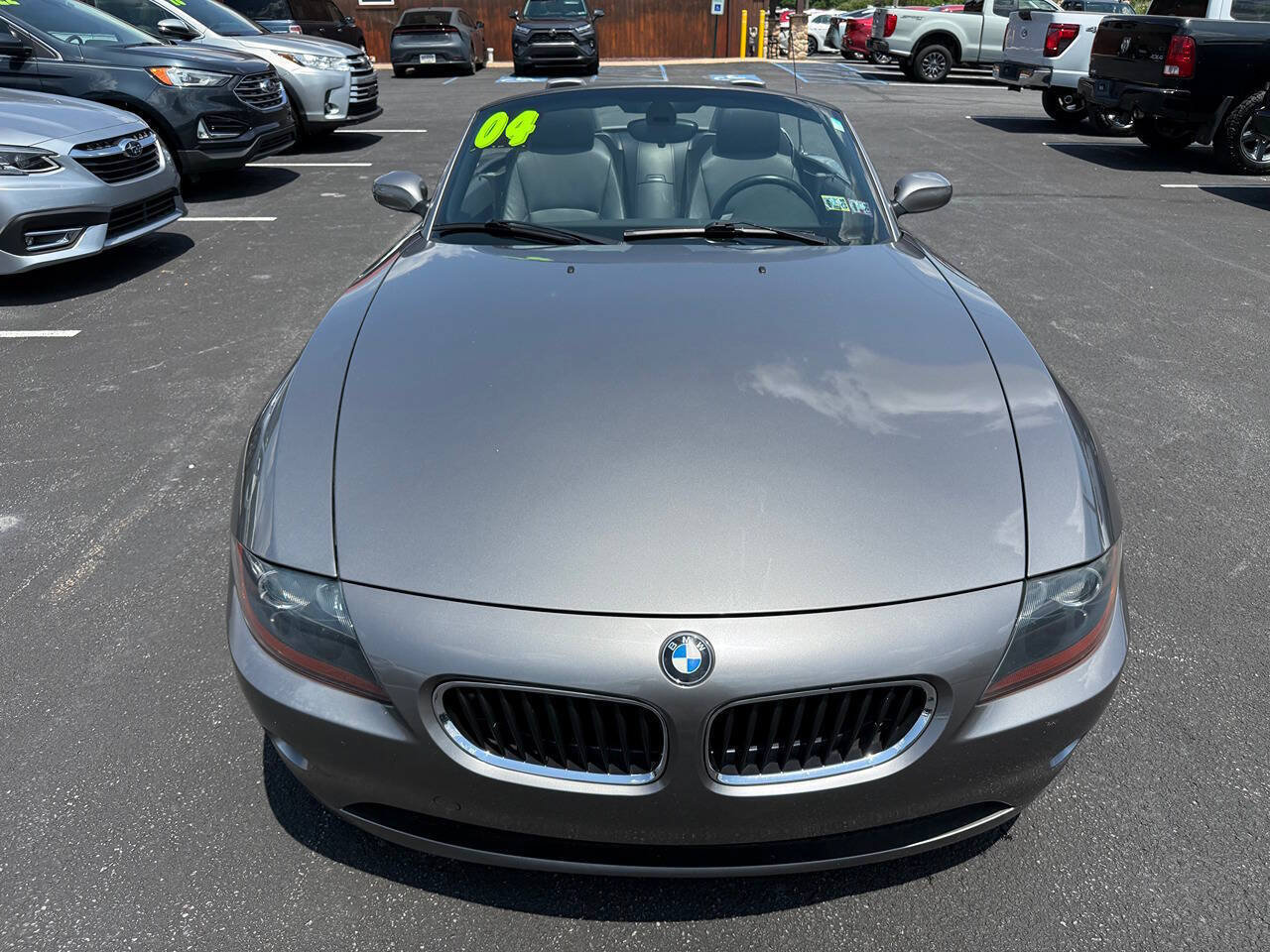 Used 2004 BMW Z4 2.5i RWD image 2