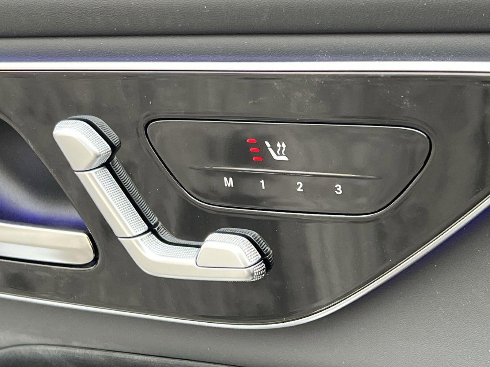 New 2025 Mercedes-Benz GLC 63 AMG S image 35