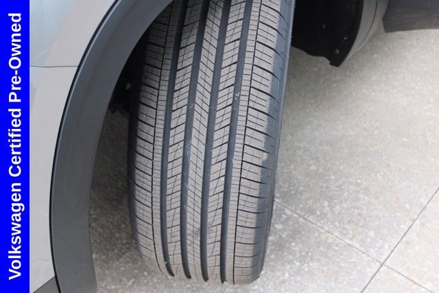 Used 2022 Volkswagen Atlas Cross Sport SE w/ Panoramic Sunroof Package image 14