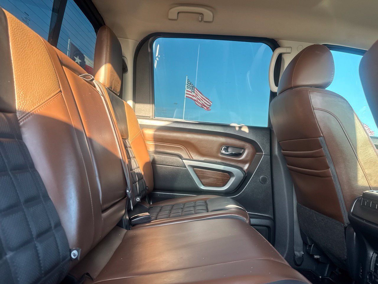 Used 2019 Nissan Titan Platinum Reserve w/ Platinum Utility Package AWD/4WD image 33
