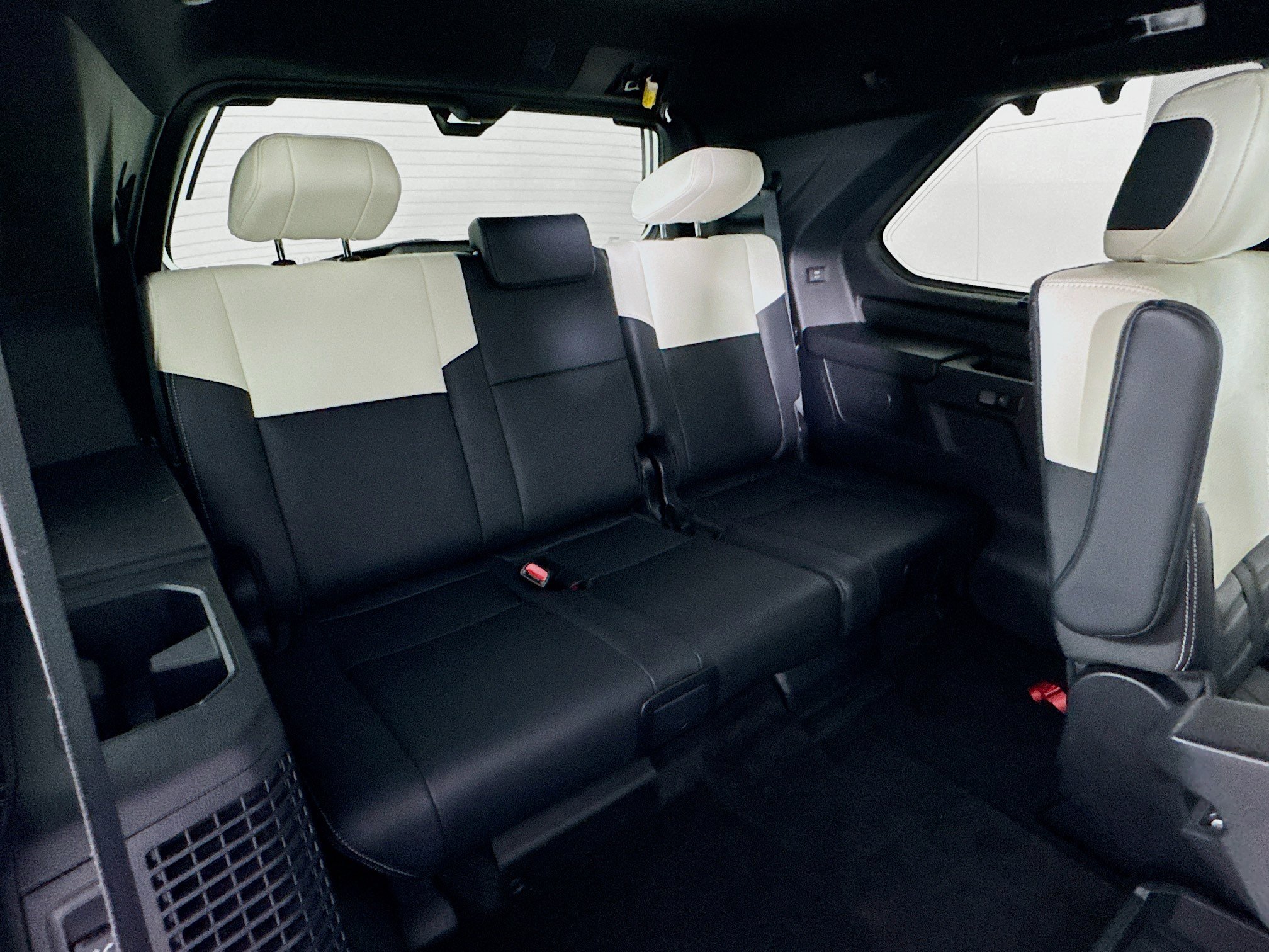 Certified 2023 Toyota Sequoia Capstone AWD/4WD image 30
