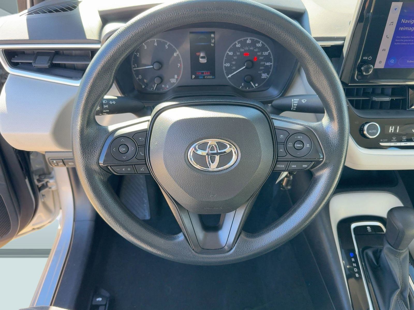 Used 2023 Toyota Corolla LE image 14