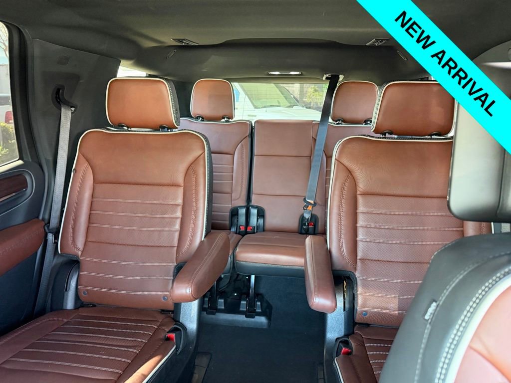 Used 2023 GMC Yukon Denali Ultimate image 8
