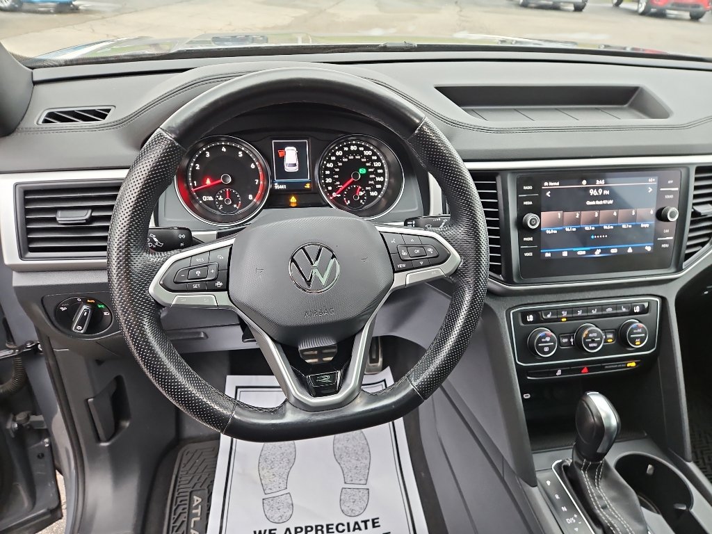 Used 2021 Volkswagen Atlas Cross Sport SE w/ Panoramic Sunroof Package image 11