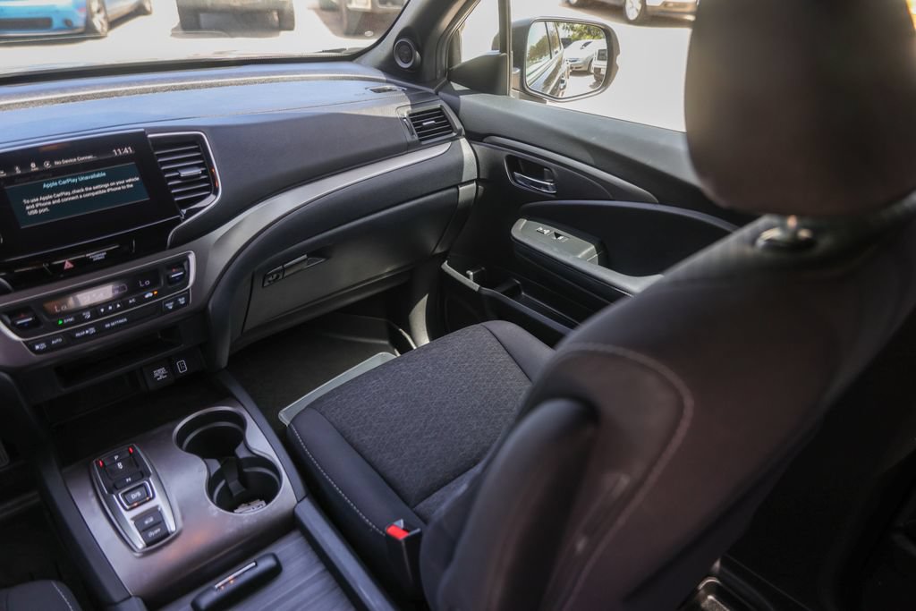 Used 2021 Honda Passport Sport image 29