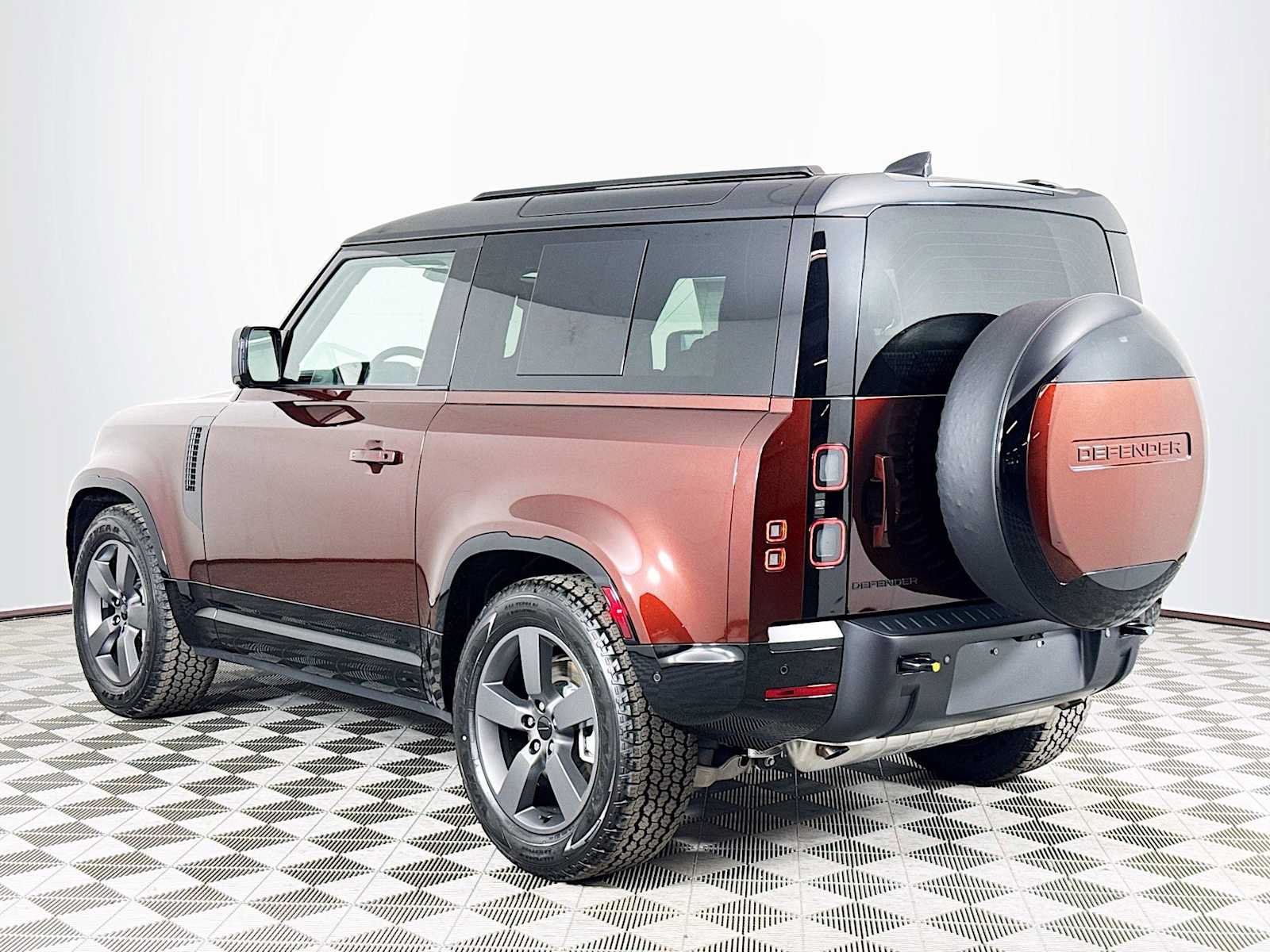 New 2026 Land Rover Defender 90 X-Dynamic SE AWD/4WD image 7