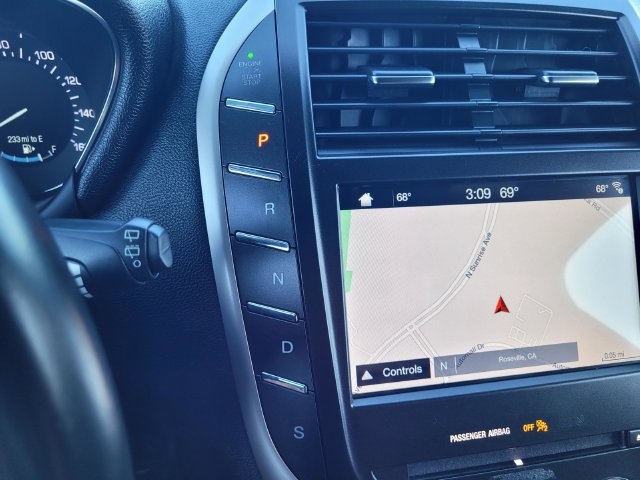 Used 2019 Lincoln MKC Select w/ Select Plus Package FWD image 19