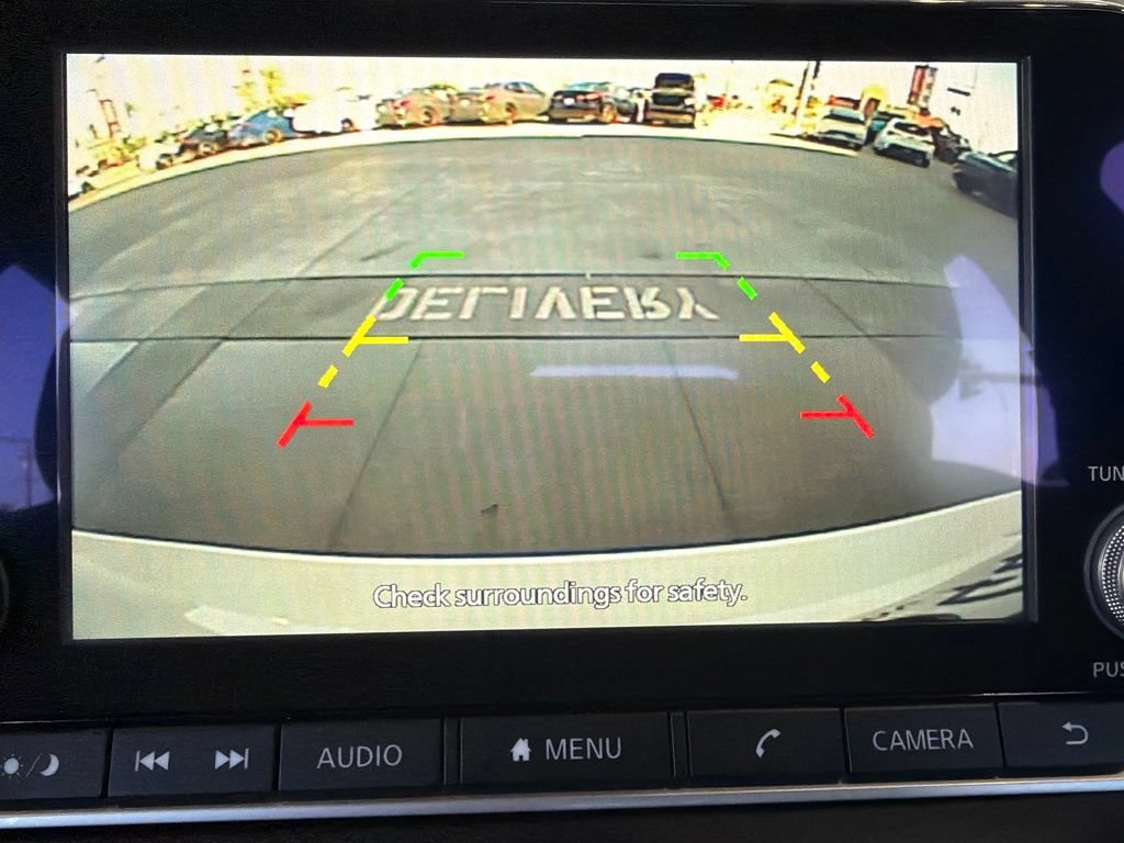 Used 2025 Nissan Sentra SR FWD image 29