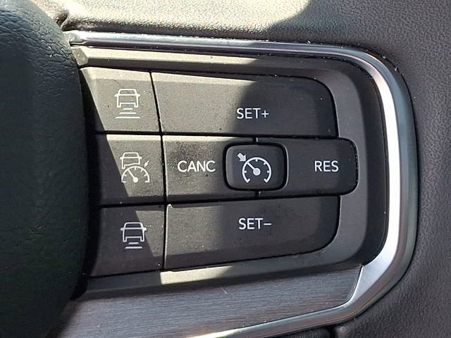 Used 2024 Jeep Wagoneer Series II AWD/4WD image 22