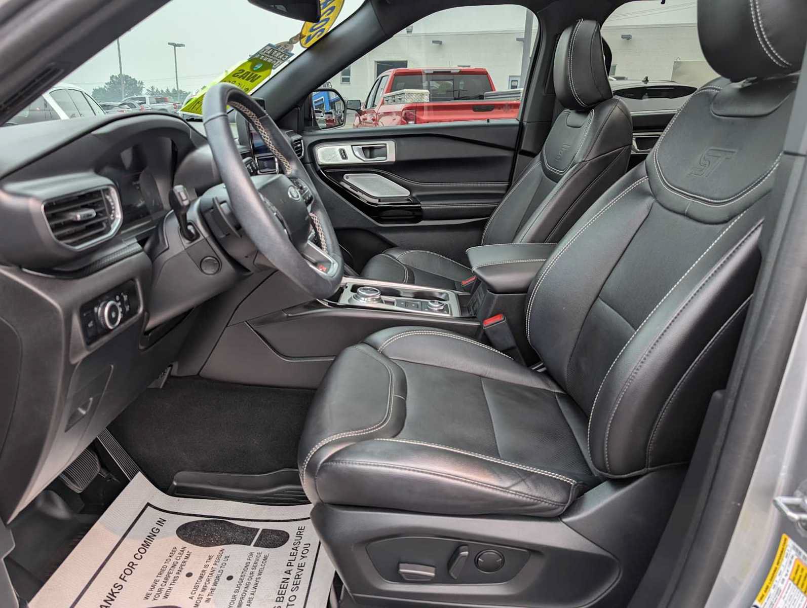 Used 2024 Ford Explorer ST w/ Equipment Group 401A AWD/4WD image 4