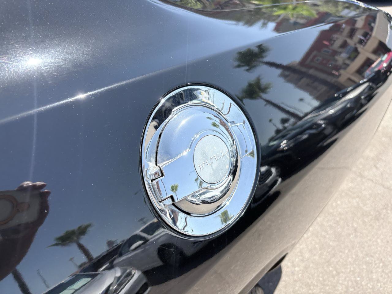 Used 2016 Dodge Challenger SXT RWD image 4