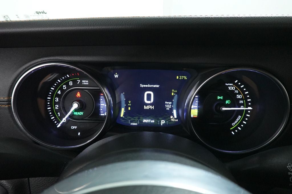 Used 2023 Jeep Wrangler Unlimited Sahara AWD/4WD image 19