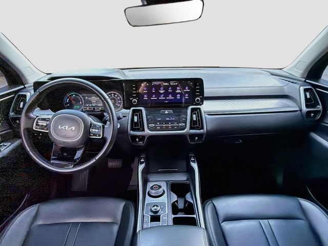 Used 2023 Kia Sorento EX AWD/4WD image 16