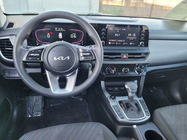 Used 2024 Kia Seltos LX image 19