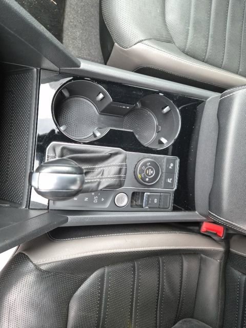 Used 2021 Volkswagen Atlas Cross Sport SEL Premium R-Line image 25